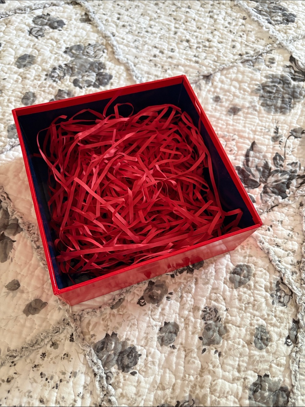 Macy's Navy Box with Red DAD Lettering - Picture 4 of 5